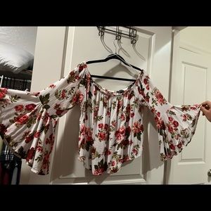 Plus size off shoulder floral top w/bell sleeves